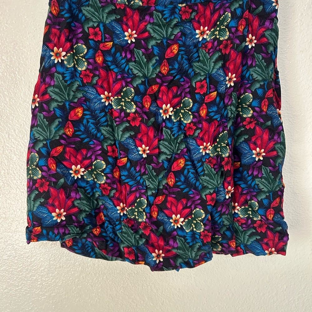 Sag Harbor Multicolor Floral Skort